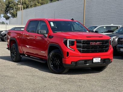 New 2026 GMC Sierra 1500 Elevation w/ LPO, Elevation Black Package