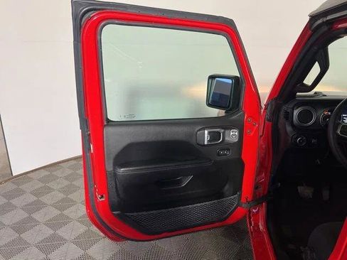 Certified 2023 Jeep Wrangler Unlimited Sahara AWD/4WD image 17