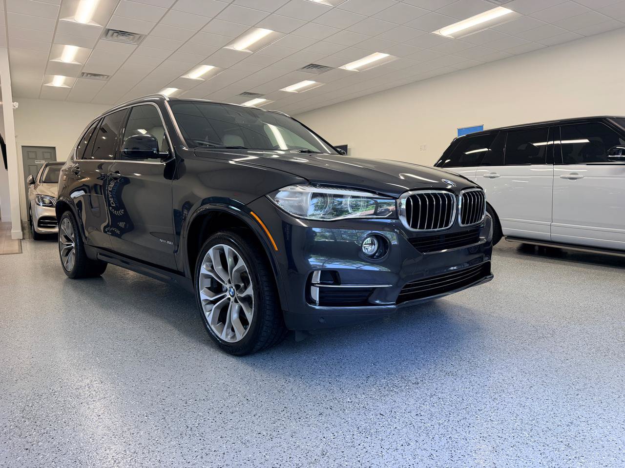 Used 2017 BMW X5 xDrive35i AWD/4WD image 11