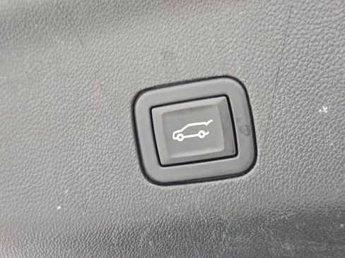 Used 2023 GMC Yukon AT4 AWD/4WD image 22