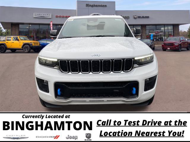 New 2023 Jeep Grand Cherokee Overland AWD/4WD image 2