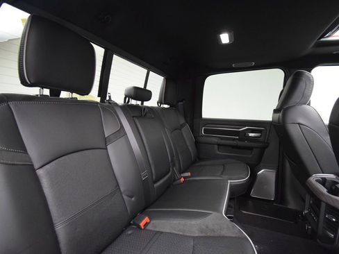 New 2026 RAM 2500 Laramie AWD/4WD image 20