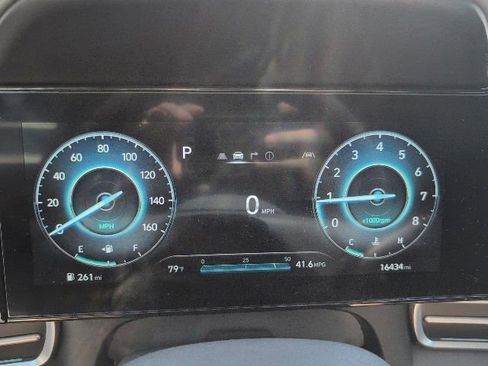 Used 2024 Hyundai Elantra SEL w/ Convenience Package FWD image 22