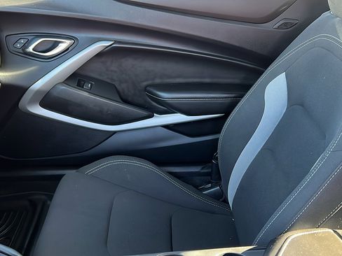 Used 2018 Chevrolet Camaro LT image 15