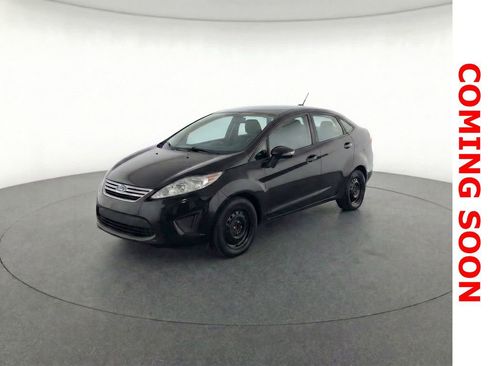 Used 2013 Ford Fiesta SE image 1