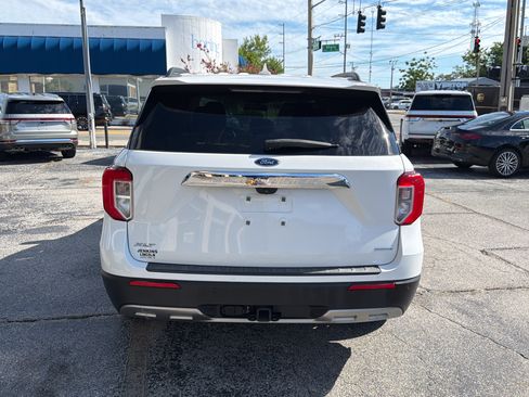 Used 2020 Ford Explorer XLT w/ Equipment Group 202A RWD image 4