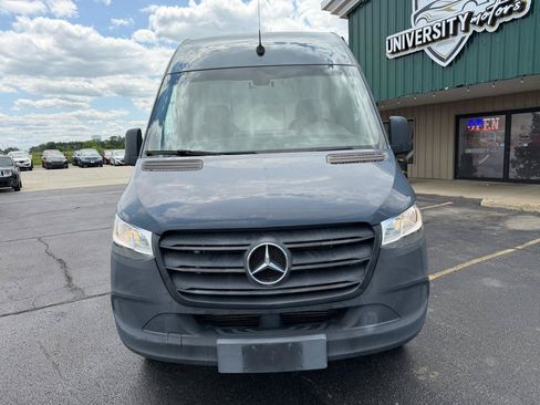 Used 2019 Mercedes-Benz Sprinter 144 image 8
