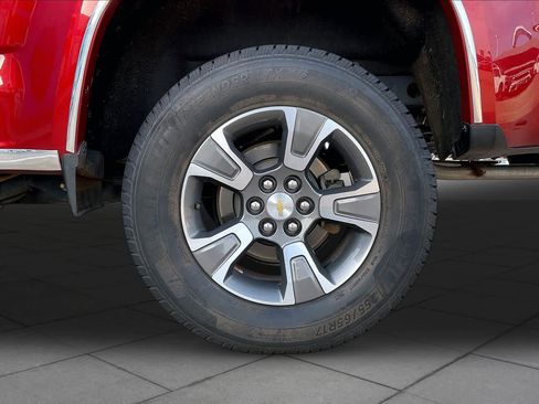 Used 2016 Chevrolet Colorado Z71 AWD/4WD image 11