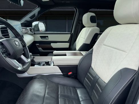 Used 2022 Toyota Tundra Capstone image 2