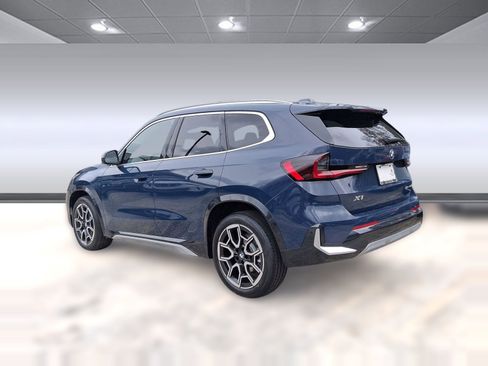 Used 2026 BMW X1 xDrive28i w/ Technology Package AWD/4WD image 3