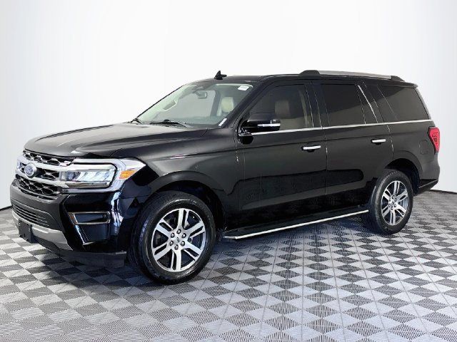 Used 2022 Ford Expedition Limited RWD image 4