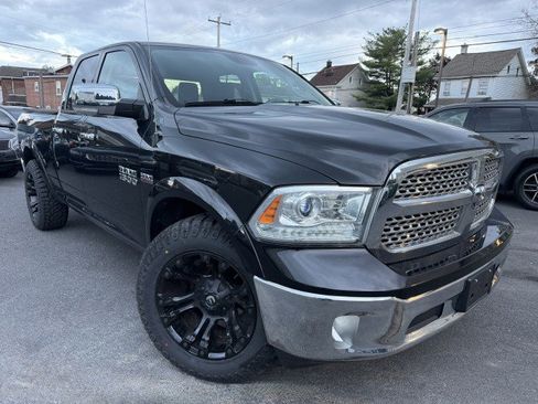 Used 2017 RAM 1500 Laramie AWD/4WD image 1