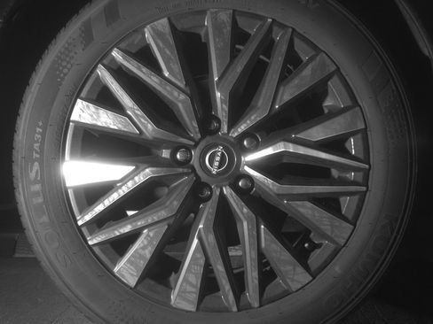 Used 2025 Nissan Altima 2.5 SV FWD image 15