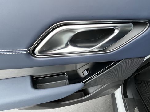 Certified 2023 Land Rover Range Rover Velar R-Dynamic S image 26