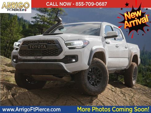 Used 2022 Toyota Tacoma SR w/ SX Package AWD/4WD image 1