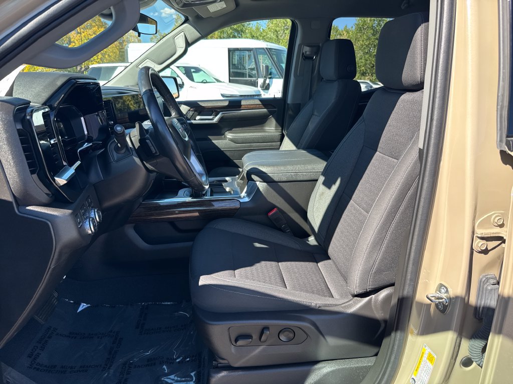 Used 2023 GMC Sierra 1500 Elevation AWD/4WD image 9