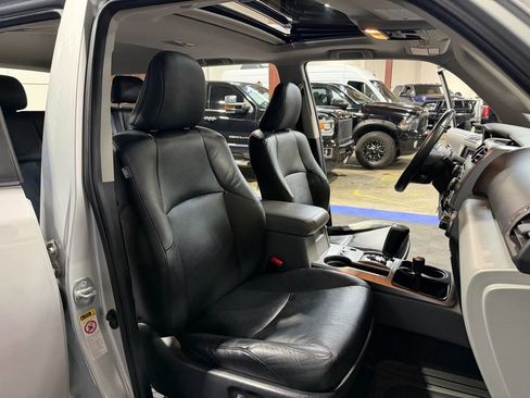 Used 2010 Toyota 4Runner Limited image 27