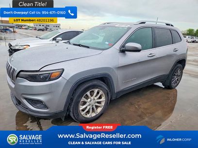Used 2019 Jeep Cherokee Latitude w/ Popular Appearance Group