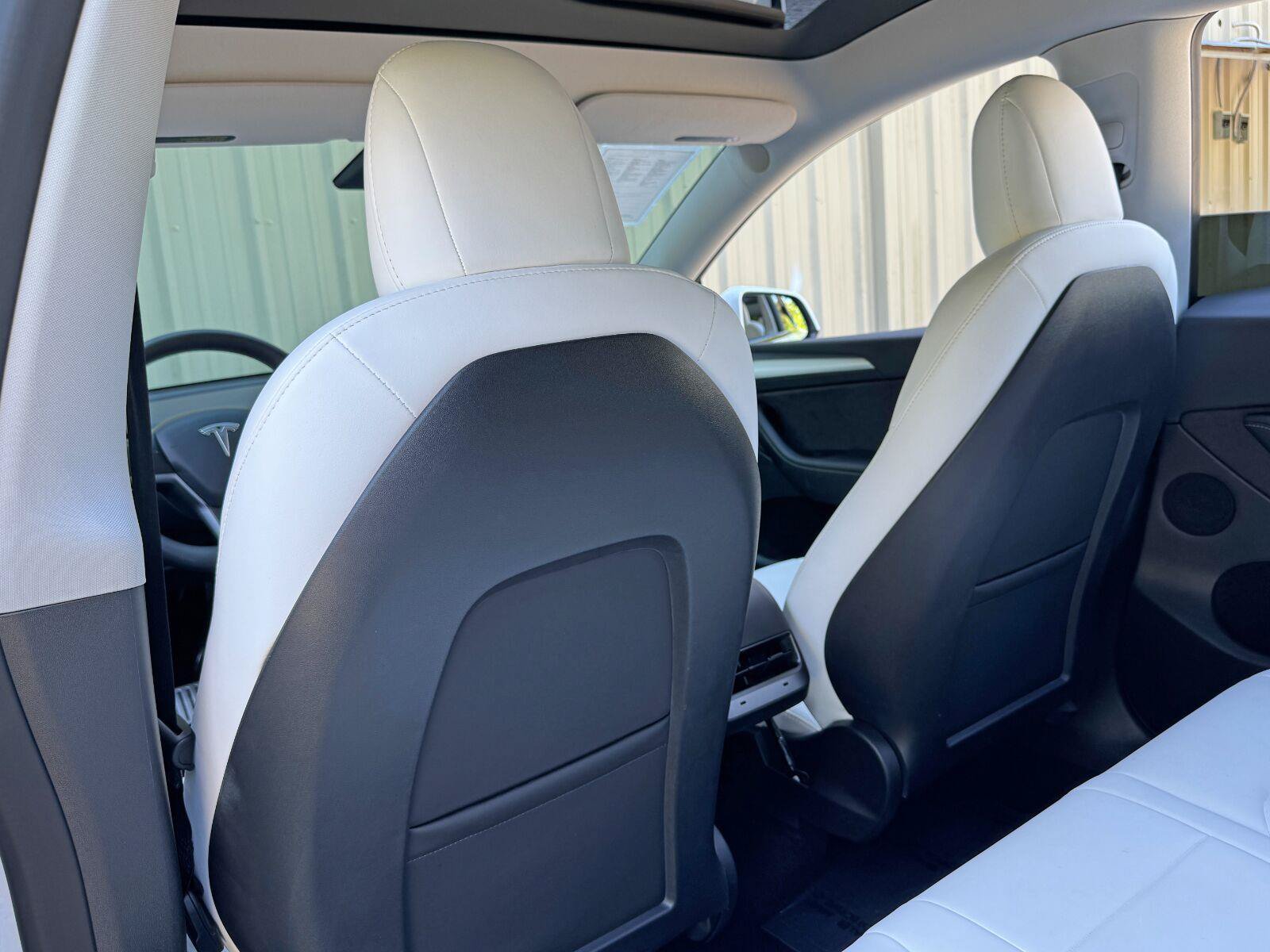 Used 2023 Tesla Model Y Performance AWD/4WD image 35