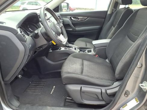 Used 2018 Nissan Rogue S FWD image 9