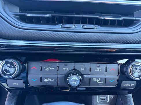 New 2026 Jeep Compass Limited image 29