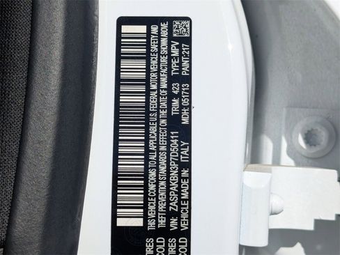 Used 2023 Alfa Romeo Stelvio Veloce image 24