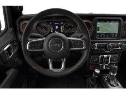 Used 2021 Jeep Gladiator Mojave AWD/4WD image 2