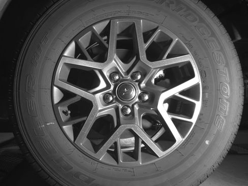 Used 2025 Jeep Wrangler Sahara image 14