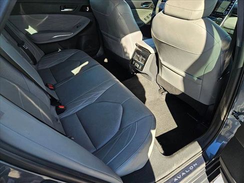 Used 2019 Toyota Avalon Limited w/ Advanced Safety Package image 20