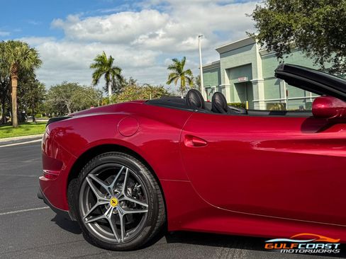 Used 2016 Ferrari California T image 63