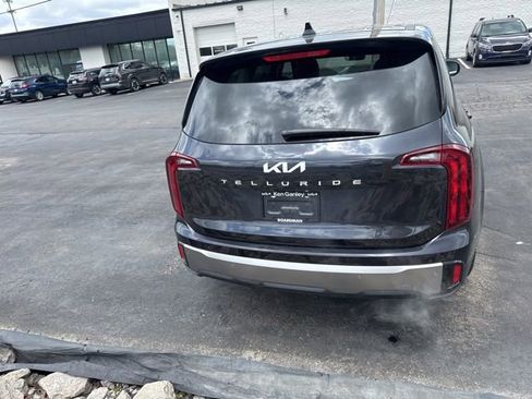 Used 2025 Kia Telluride LX image 5
