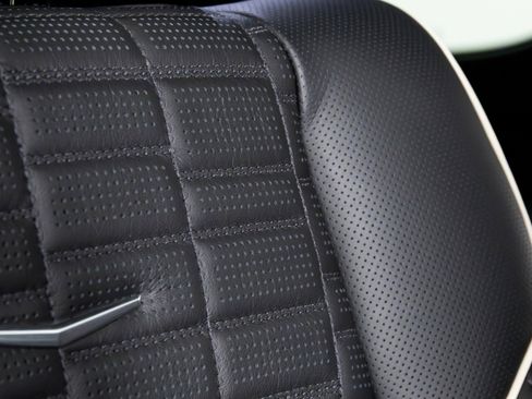 Used 2023 Cadillac Escalade V image 36