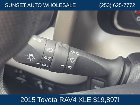 Used 2015 Toyota RAV4 XLE AWD/4WD image 34