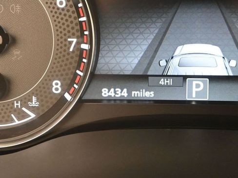 Used 2024 Nissan Armada SL w/ Cargo Package image 16