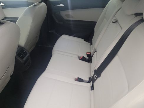 Used 2021 Volkswagen Tiguan SE R-Line image 18