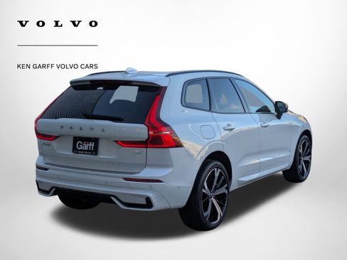 Certified 2024 Volvo XC60 T8 Ultimate w/ Protection Package Premier image 3