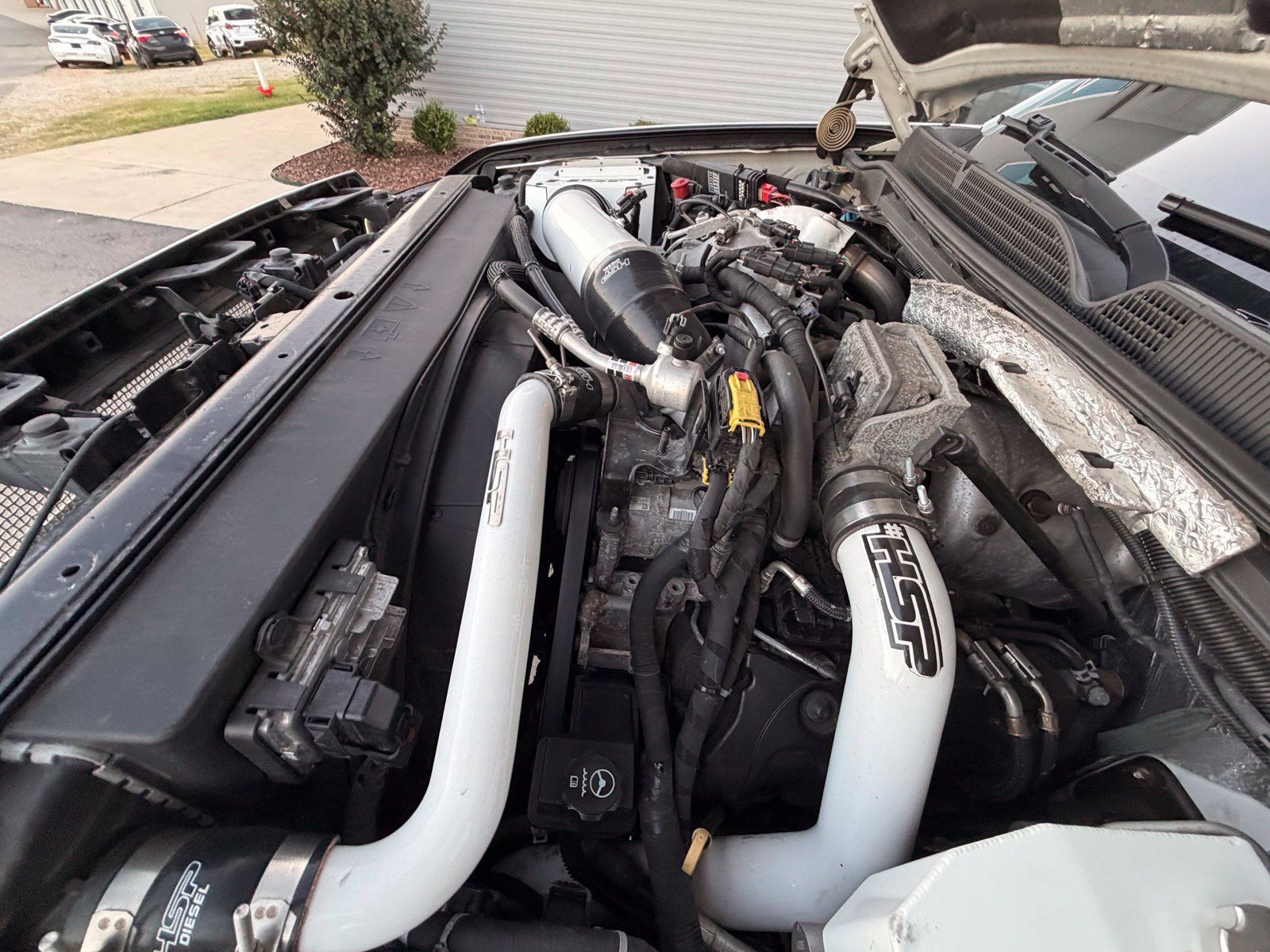 Used 2017 GMC Sierra 2500 Denali w/ Duramax Plus Package AWD/4WD image 21