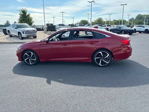 Used 2018 Honda Accord Sport image 15