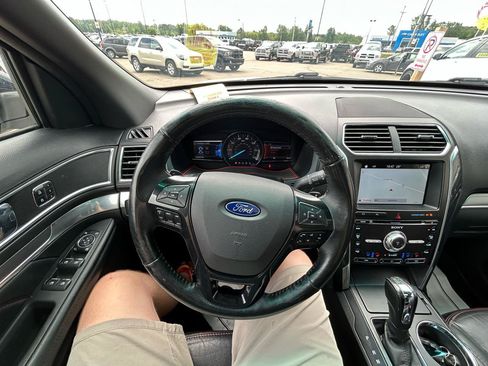 Used 2017 Ford Explorer Sport AWD/4WD image 33