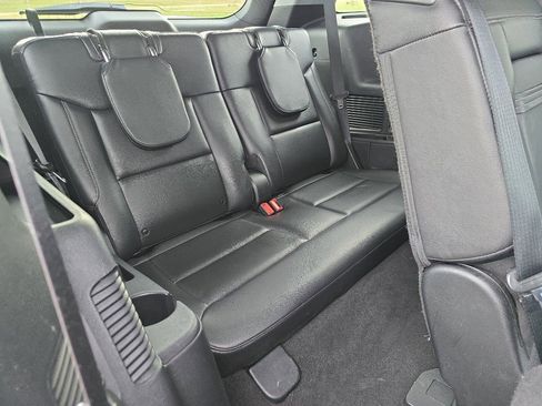 Used 2022 Ford Explorer Limited image 17