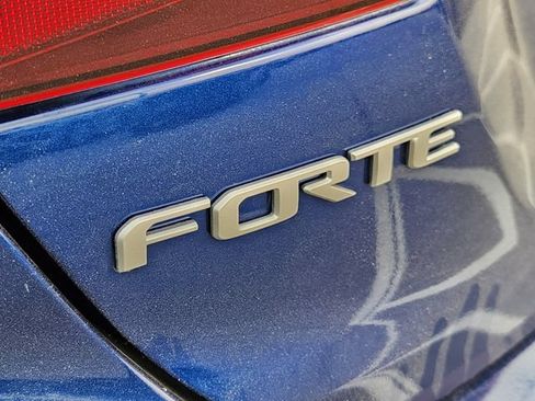 Used 2024 Kia Forte LXS w/ LXS Technology Package FWD image 13