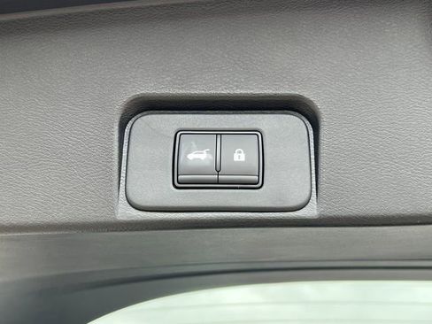 New 2026 Nissan Rogue SV image 36