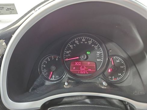 Used 2012 Volkswagen Beetle 2.5 image 15