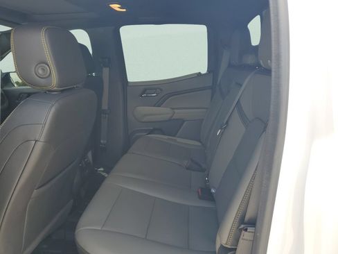 Used 2024 Chevrolet Colorado ZR2 w/ ZR2 Convenience Package III AWD/4WD image 10