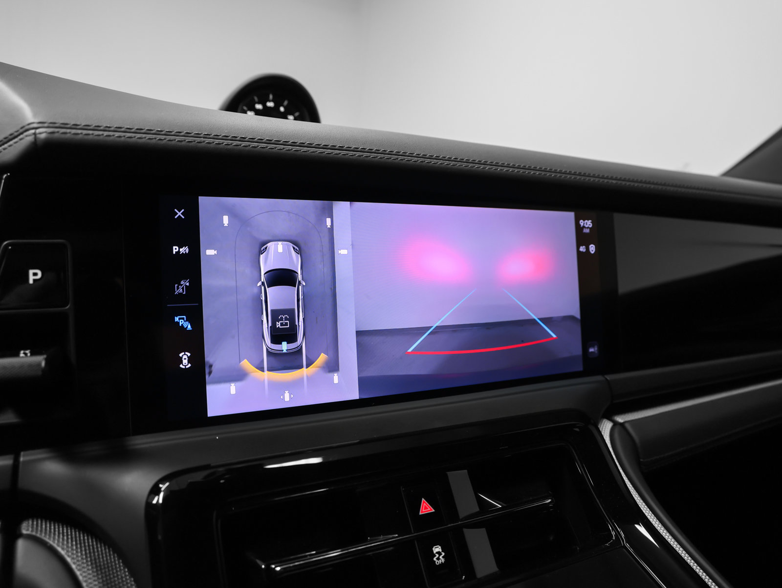 Certified 2025 Porsche Panamera 4 AWD/4WD image 36