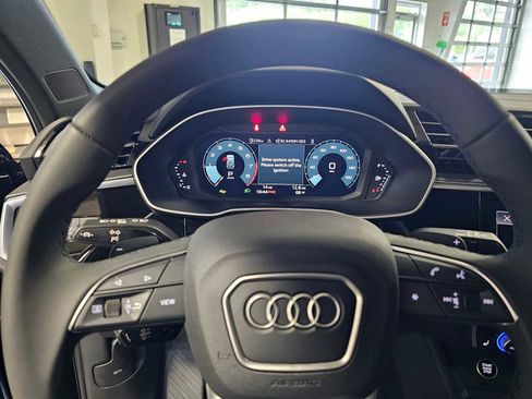 New 2025 Audi Q3 2.0T Premium w/ Convenience Package image 24
