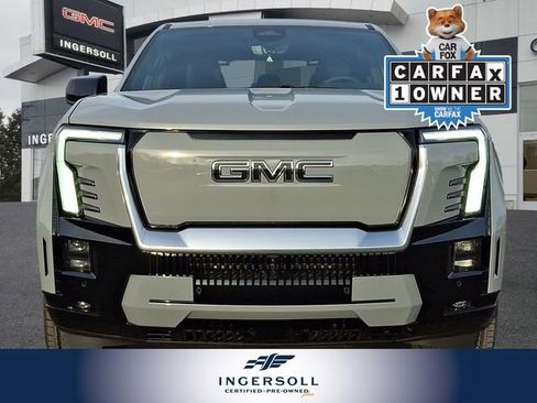 Used 2024 GMC Sierra EV Denali image 3
