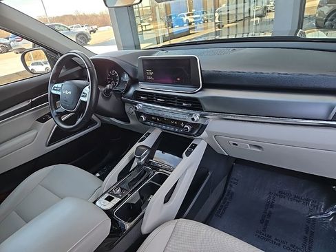 Used 2022 Kia Telluride S image 21