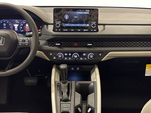 New 2025 Honda Accord SE image 10