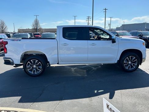Used 2024 Chevrolet Silverado 1500 LT image 8